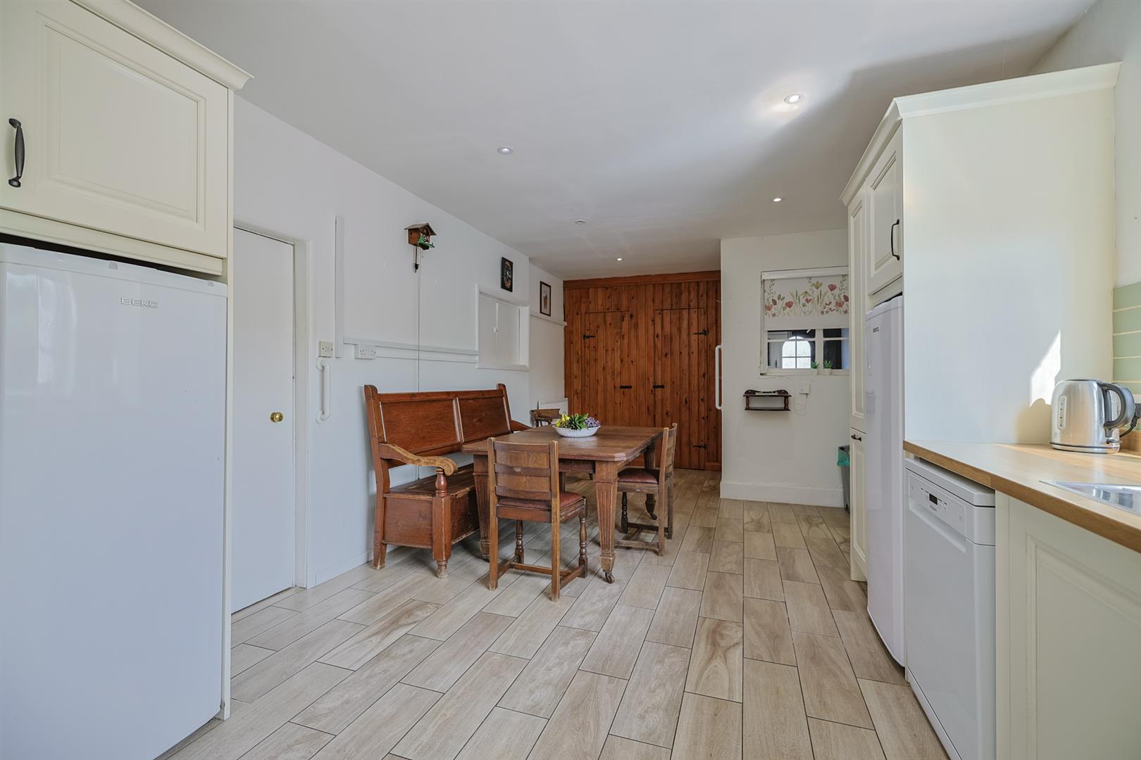 Berry, Reynoldston, Swansea, SA3 1BB
